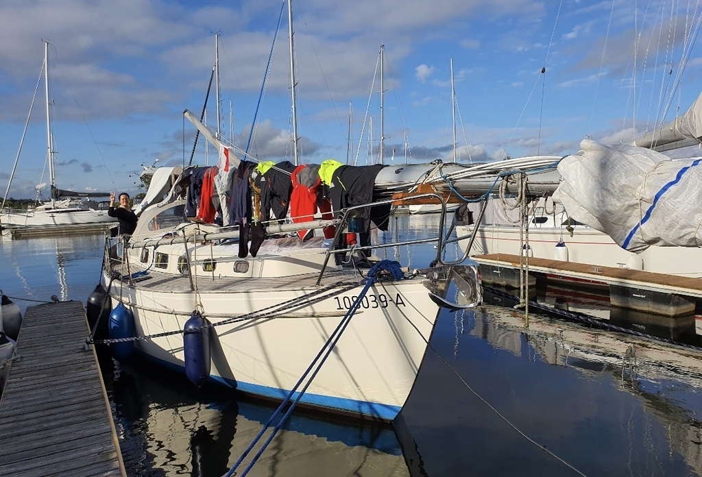 Drying gear in AZS Marina