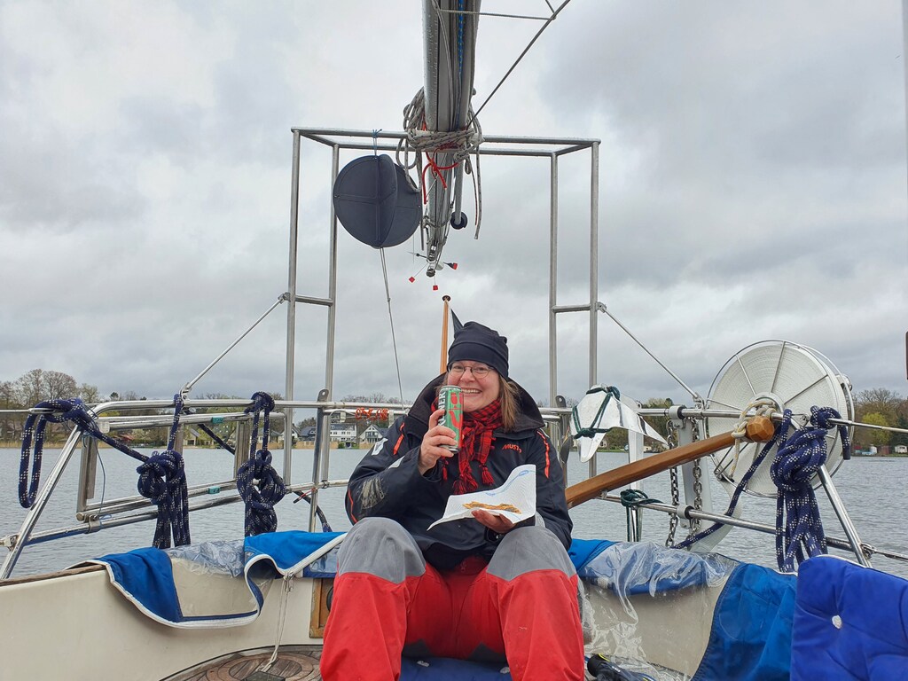 Pizza and beer at anchor