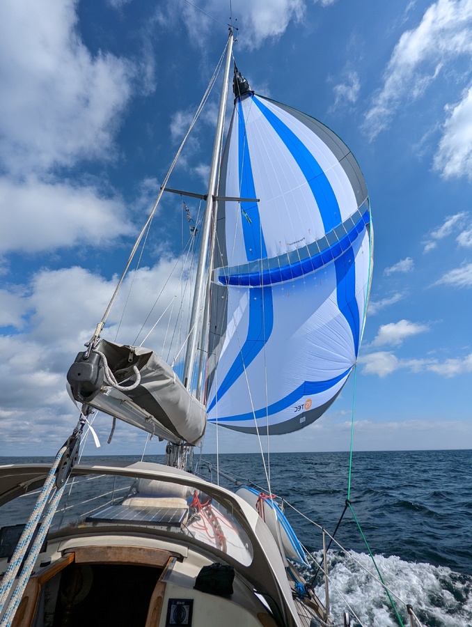 Parasailor towards Kalmar